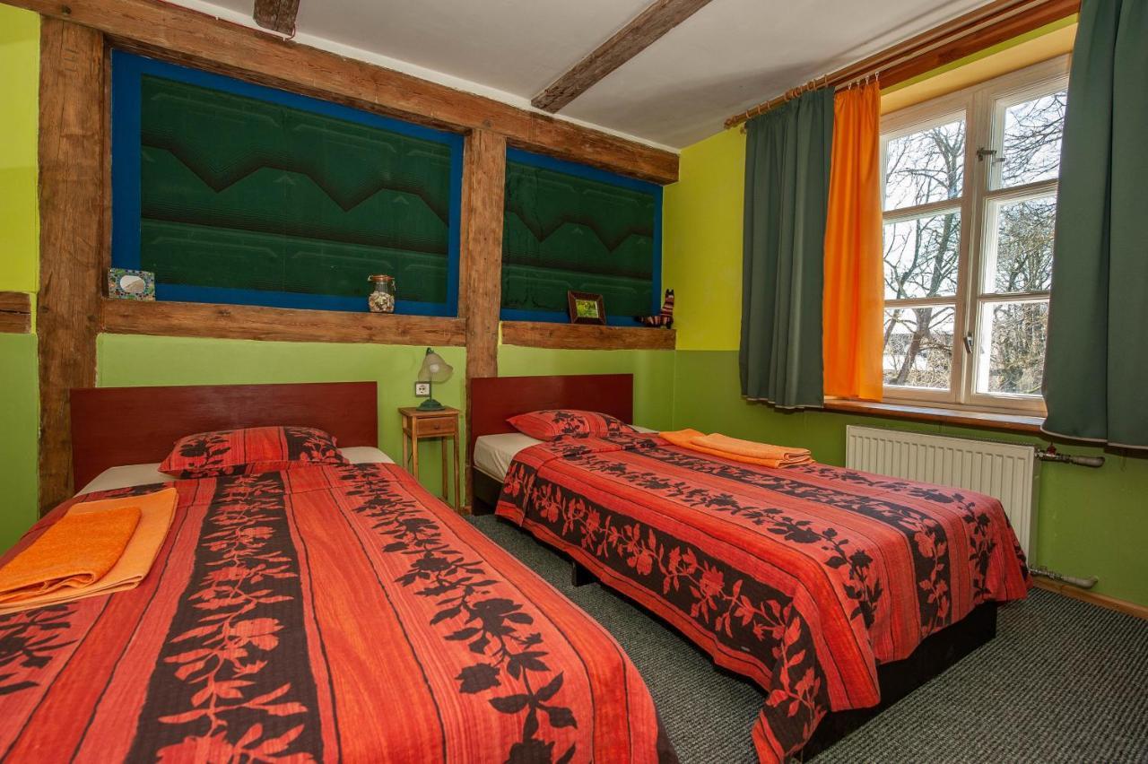 Hotel Balta Maja Pilsrundāle Exterior foto